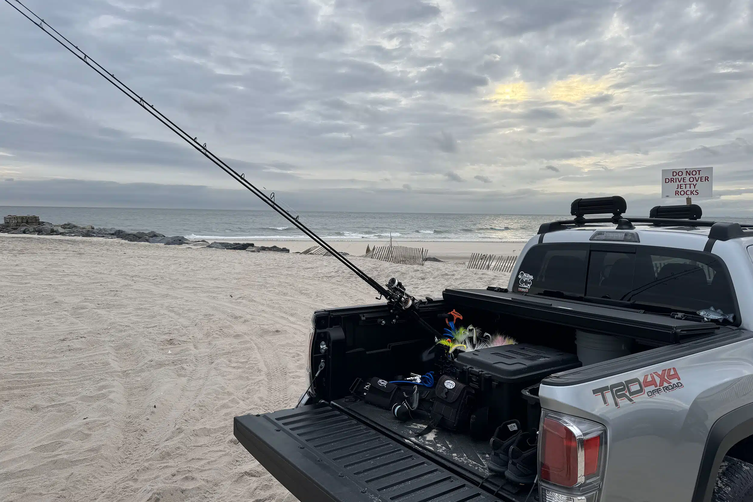 Toyota tacoma sales fishing rod rack